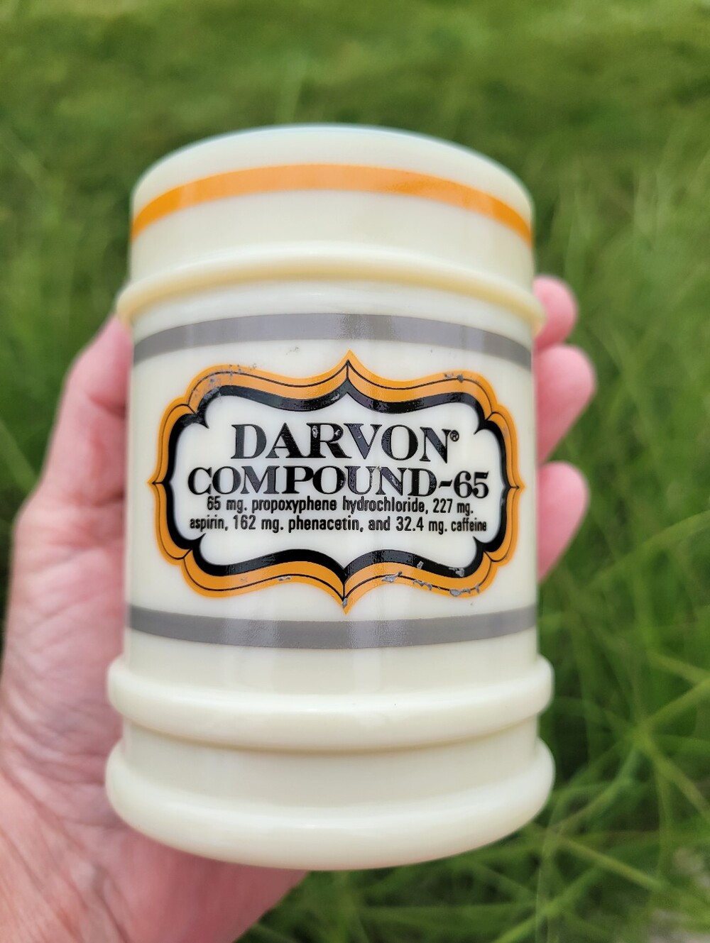 Vintage Darvon Compound Apothecary Pharmacy Jar Milk Glass & 25 Med Assn Pencils